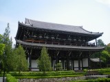 東福寺境内の新緑